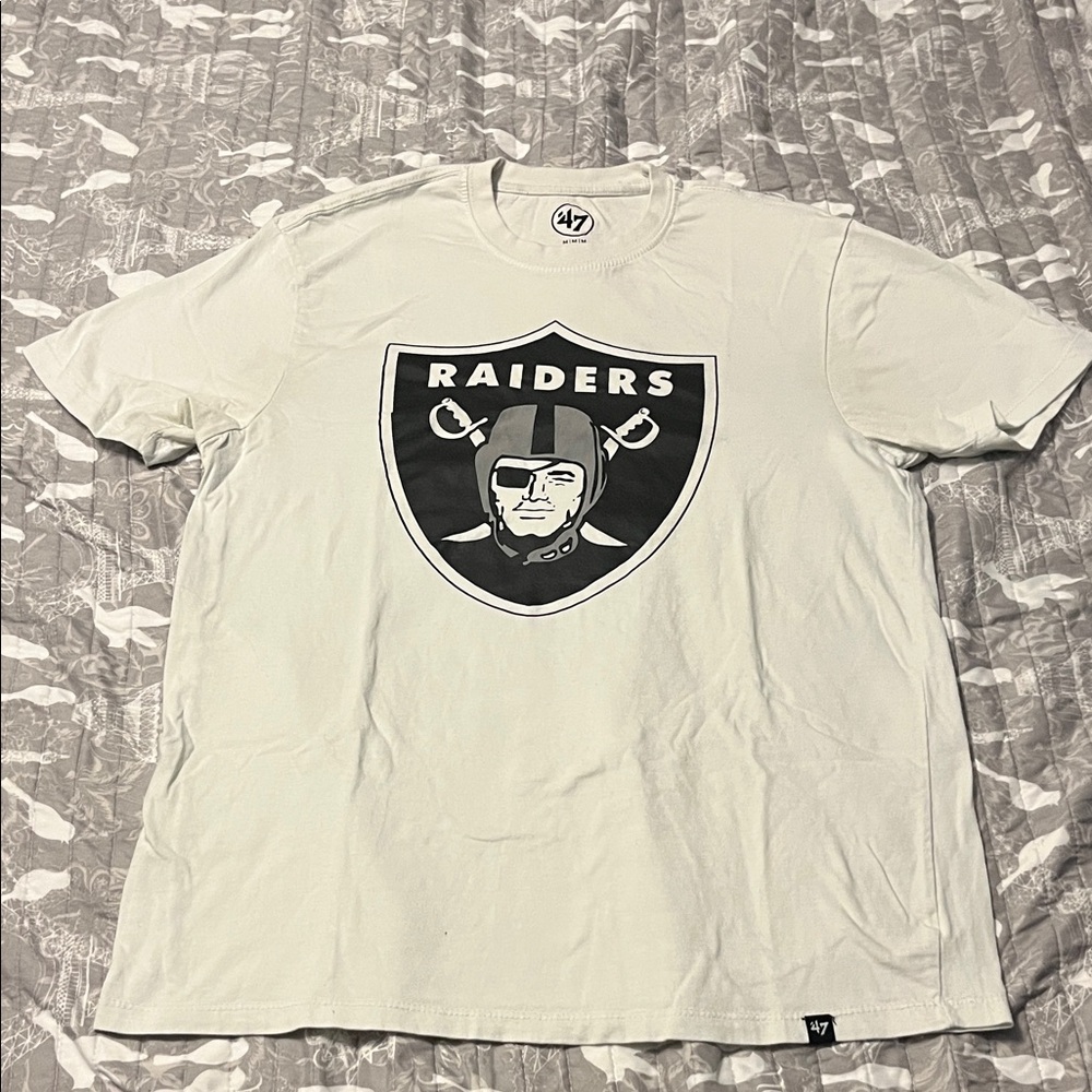 47 Brand Men's Cream Raiders Shield Tee
